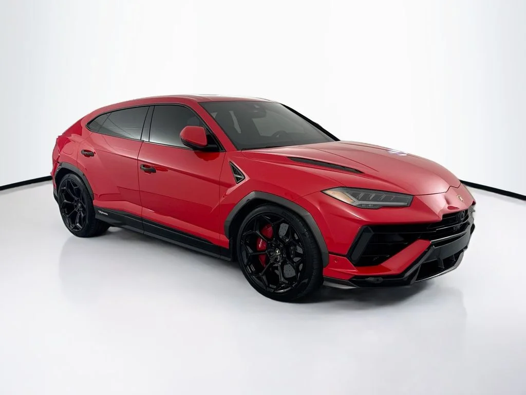 Used 2023 Rosso Mars Metallic Lamborghini Performante image 3