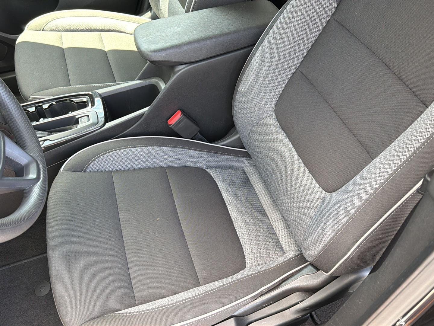 Used 2025 Mosaic Black Metallic Chevrolet LT image 28