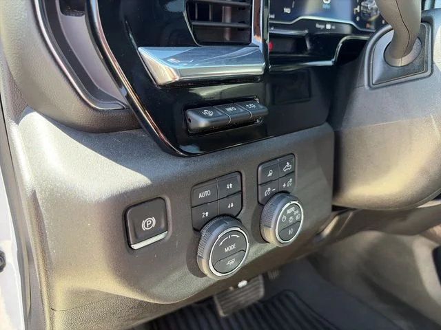 Used 2025 White Chevrolet LTZ image 20