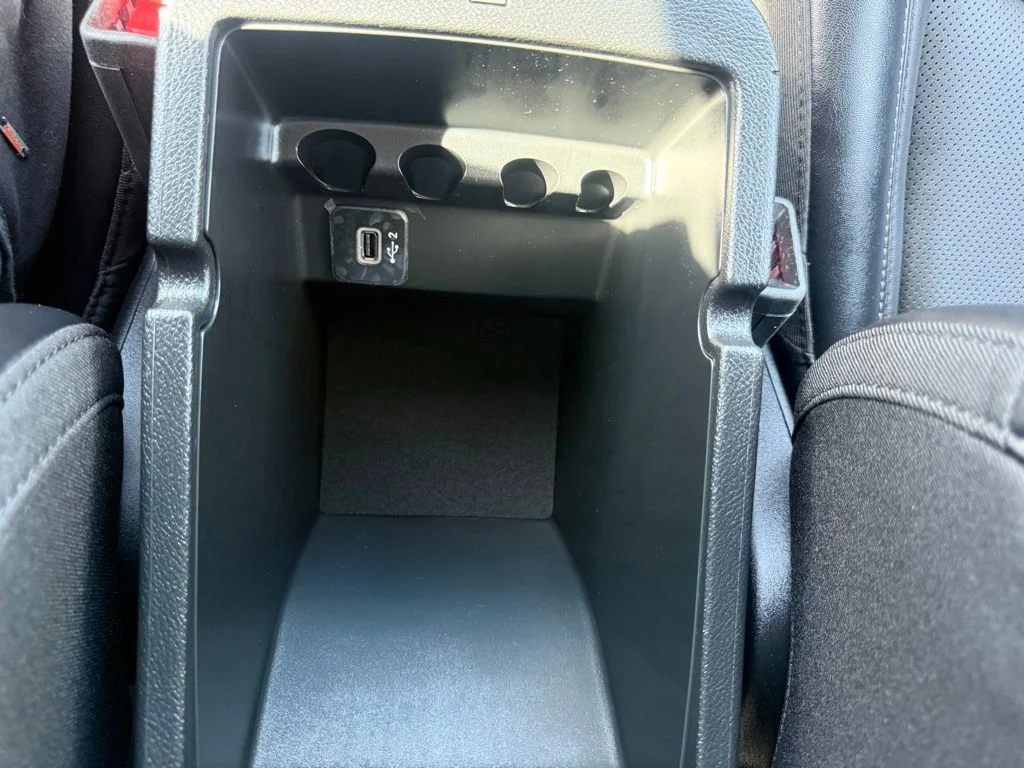 Used 2022 Gray Jeep Latitude Lux image 27