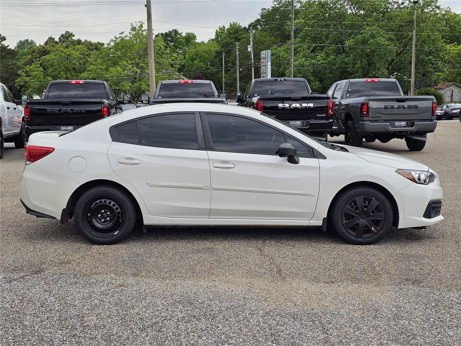 Used 2022 Crystal White Pearl Subaru  image 6