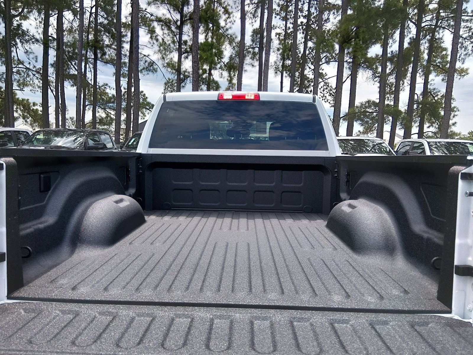 New 2026 Bright White Clear-Coat Exterior Paint RAM Big Horn Crew Cab 4x4 6