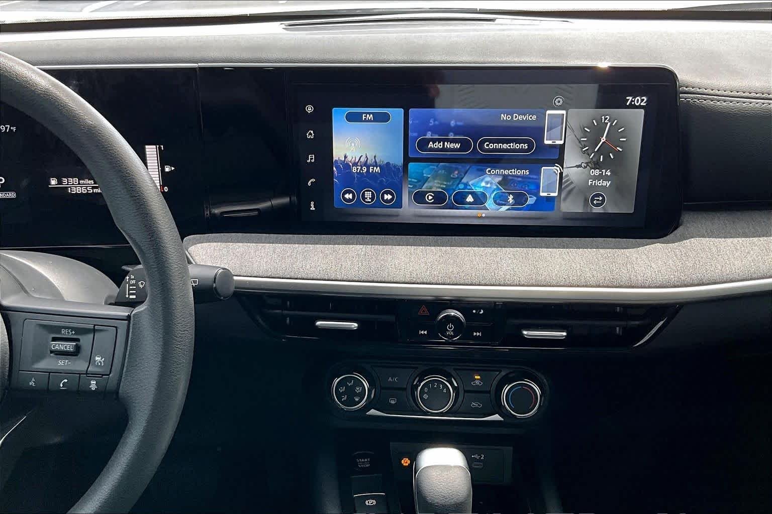 Pre-Owned 2025 Nissan Kicks SV