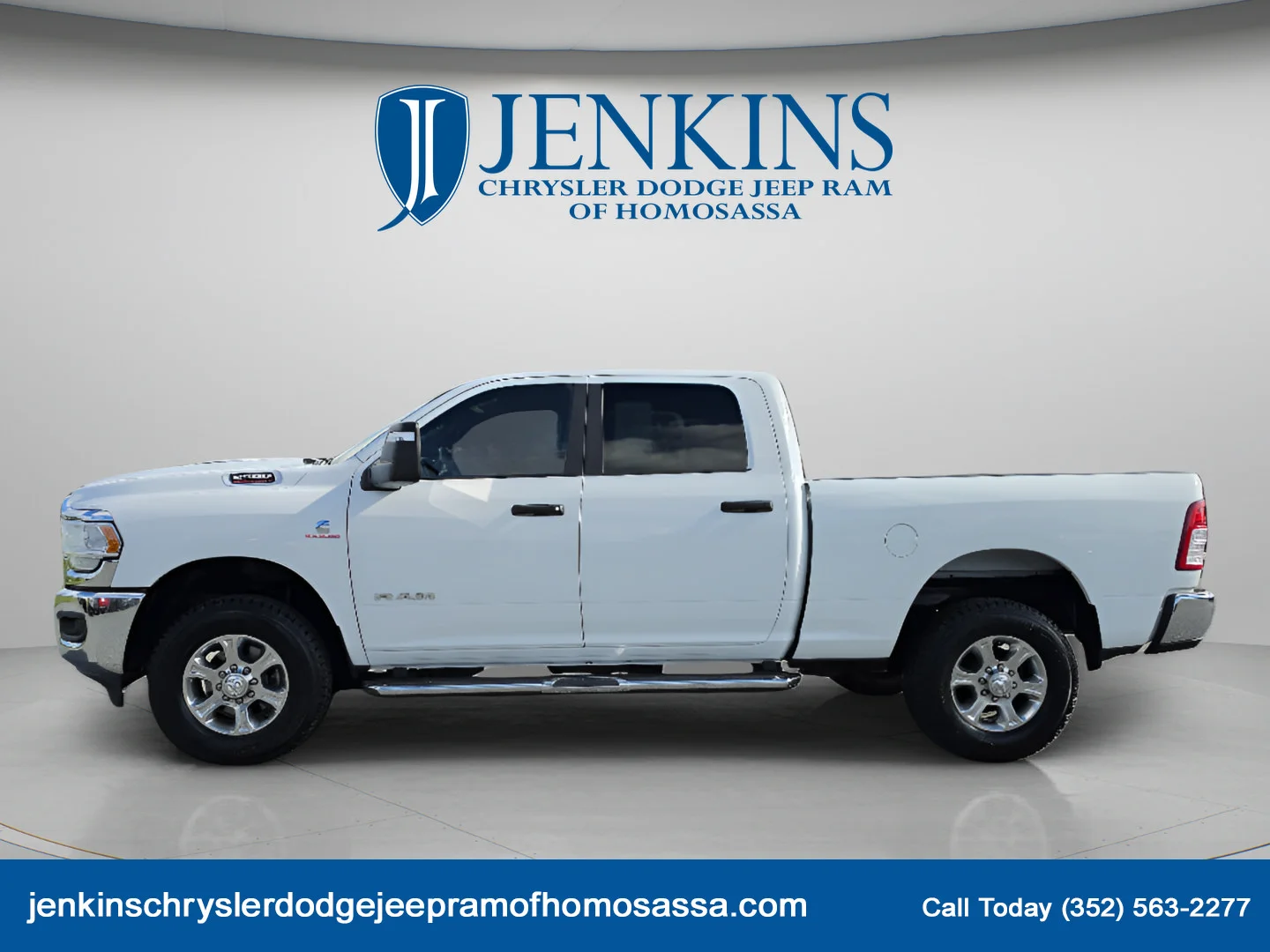 Used 2024 Bright White Clearcoat Ram Big Horn image 9