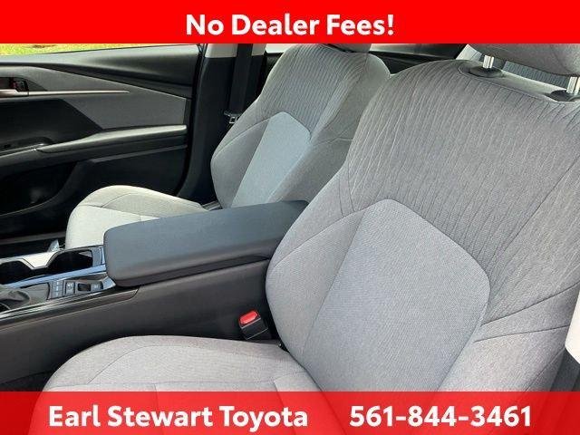 Certified Used 2025 LABRADORITE Toyota  image 18
