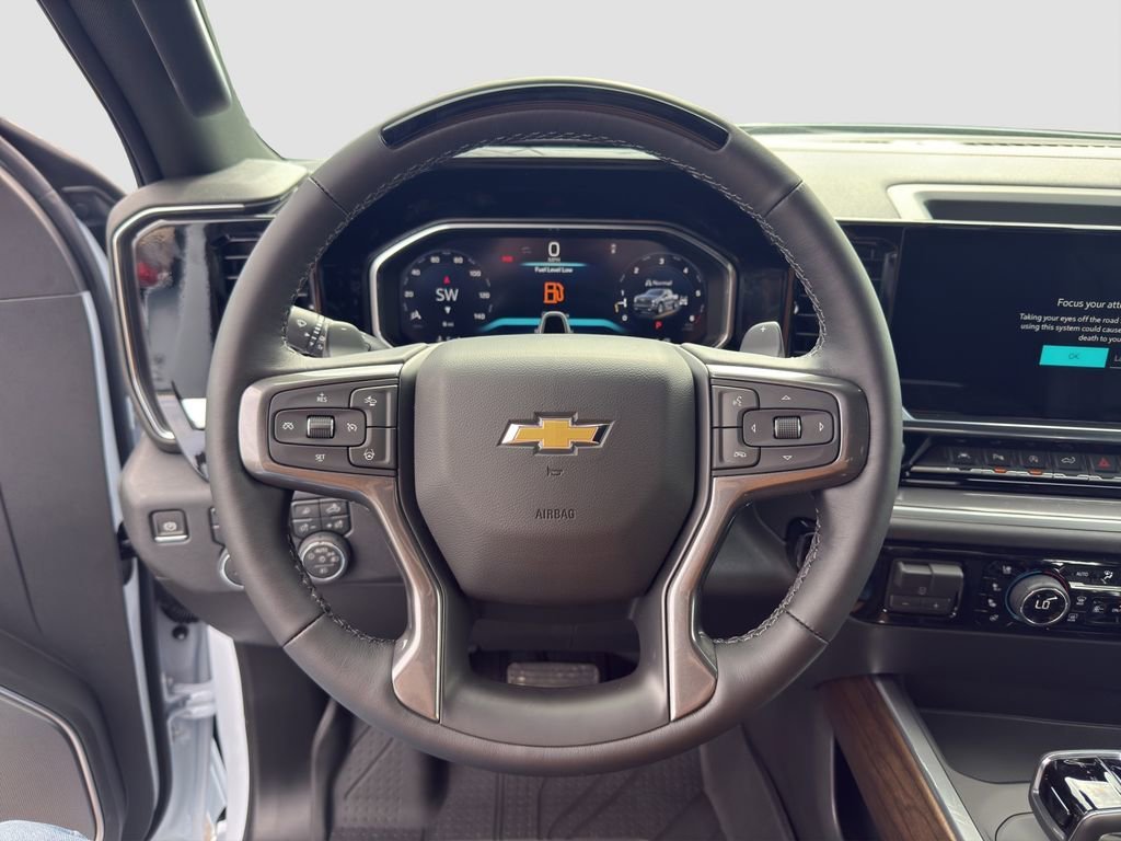 New 2026 Polar White Tricoat Chevrolet High Country image 10