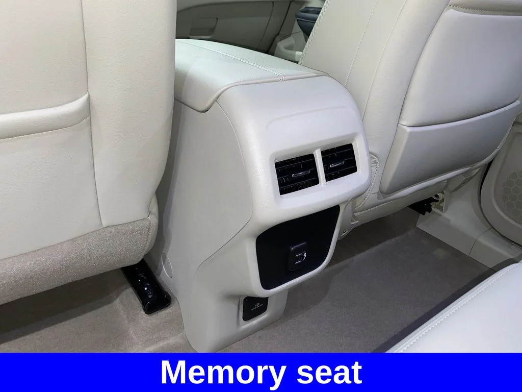 Used 2024 Deep Bronze Metallic GMC Denali image 13