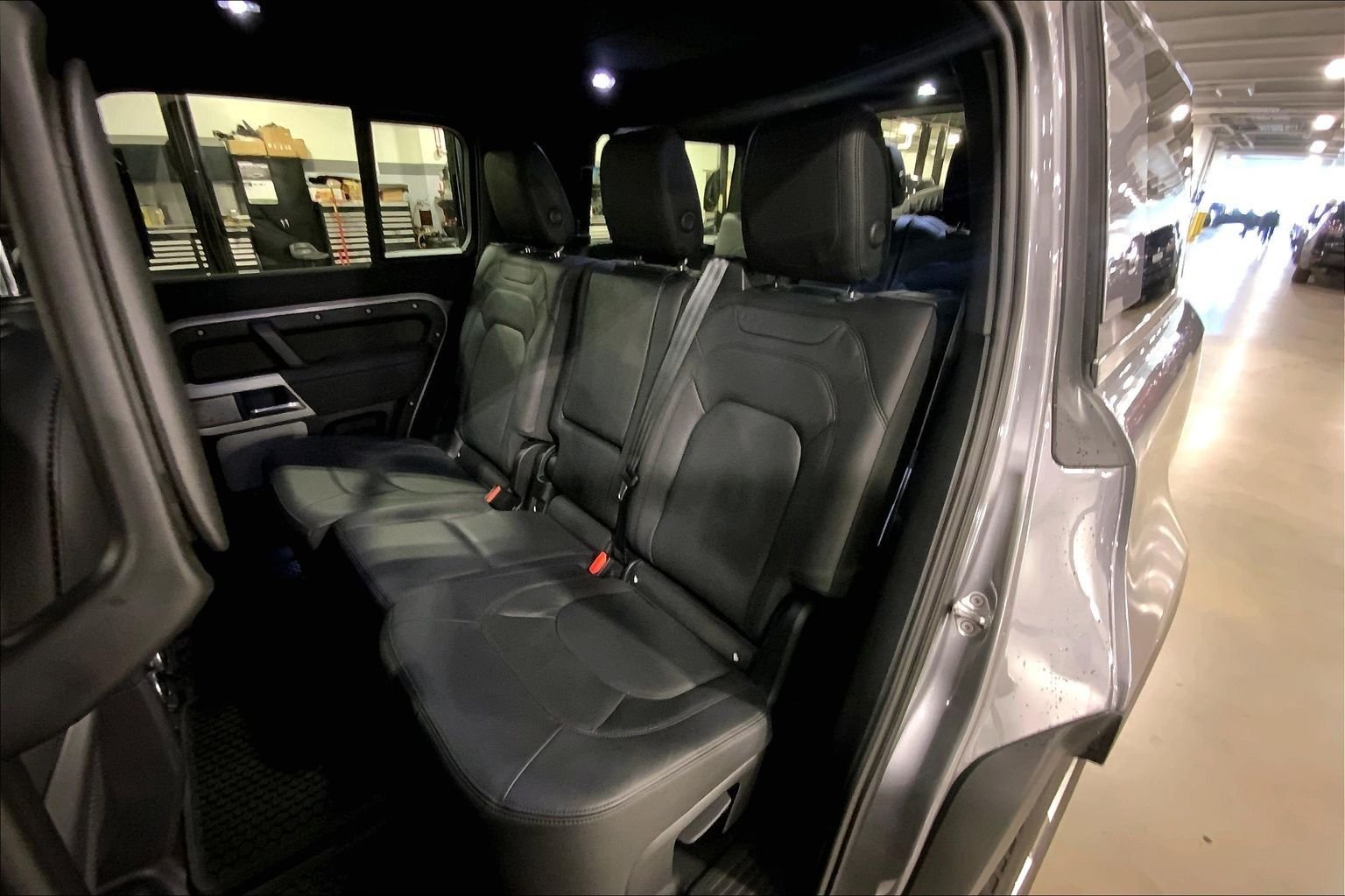 Used 2023 Eiger Gray Metallic Land Rover SE image 20