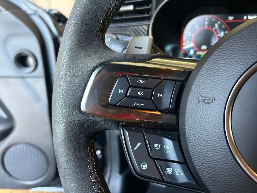 Used 2020 Shadow Black Ford Shelby GT500 image 20