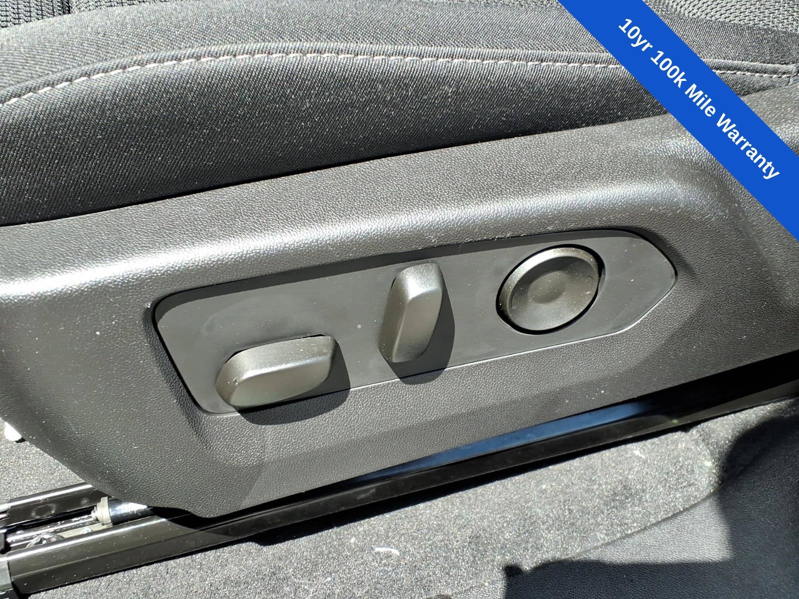 2026 Chevrolet Colorado LT - Photo 15