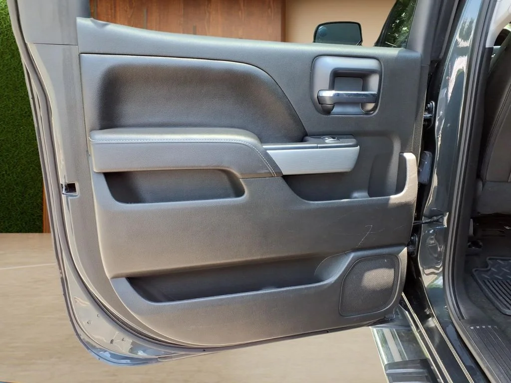 Used 2017 Gray Chevrolet LTZ image 24