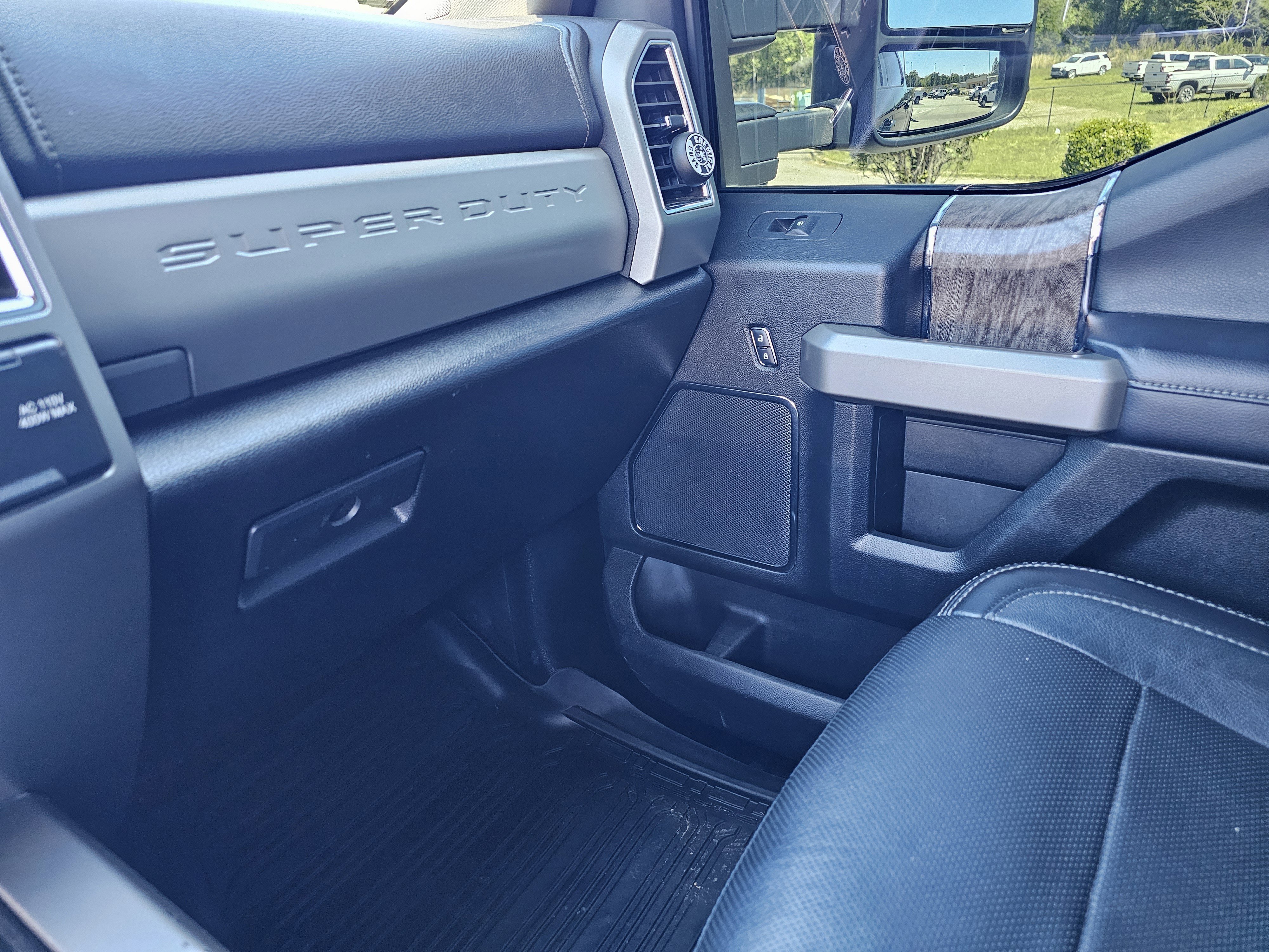 Used 2018 Shadow Black Ford LARIAT image 28