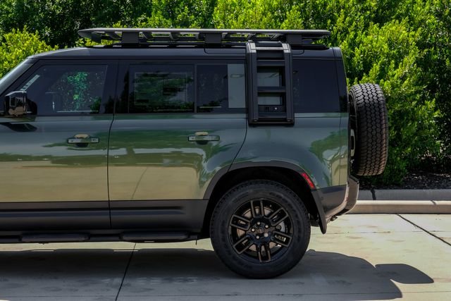 New 2026 Woolstone Green Land Rover S image 15