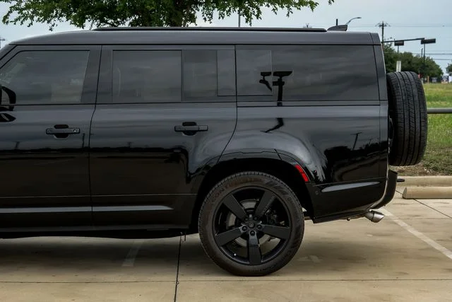 2025 Land Rover Defender V8 - Photo 15