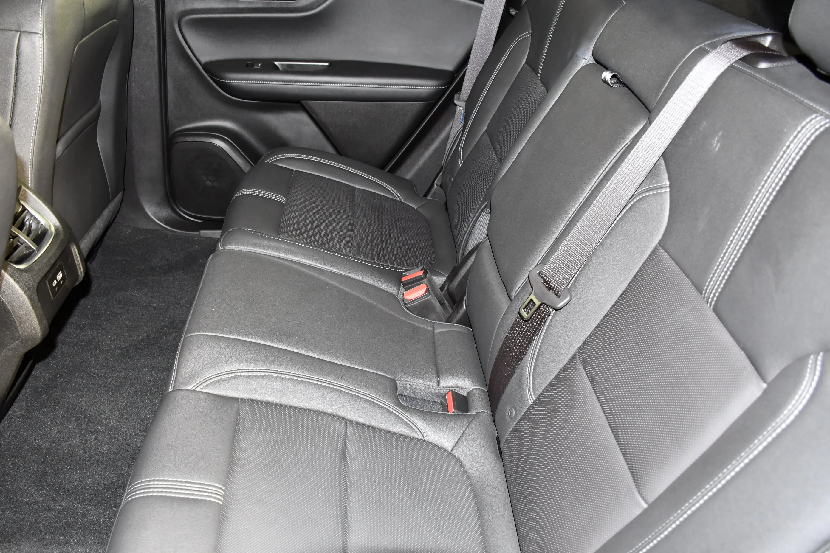 Used 2023 Black Chevrolet LT image 48