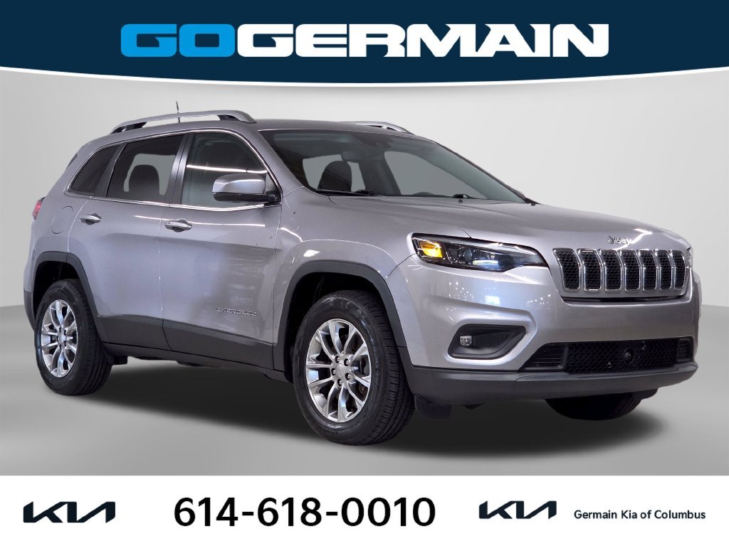 Used 2021 Silver Jeep Latitude Lux image 6