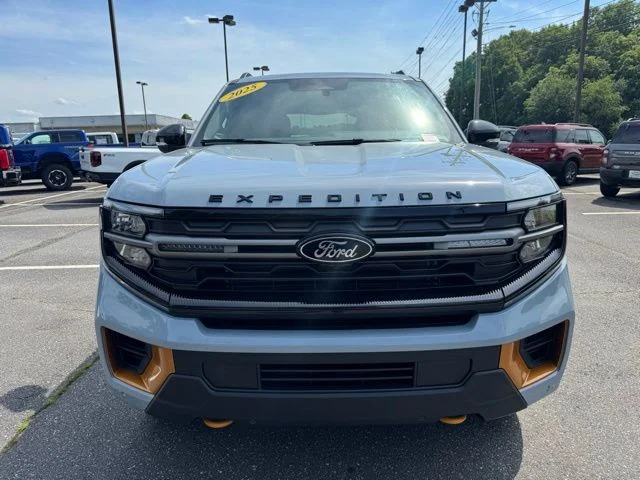 Used 2025 Gray Ford Tremor image 2
