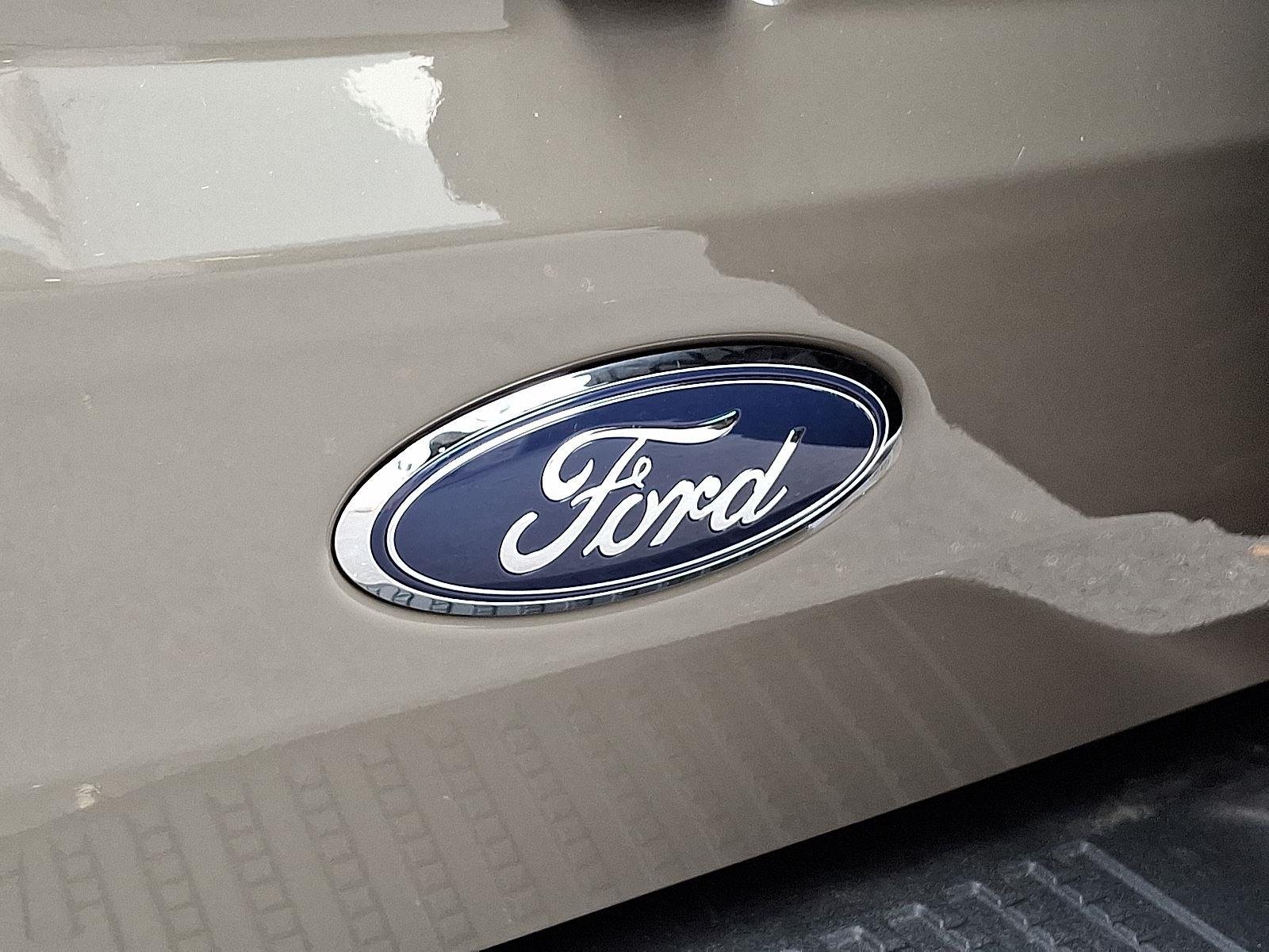 New 2025 Marsh Gray Ford Badlands® image 21