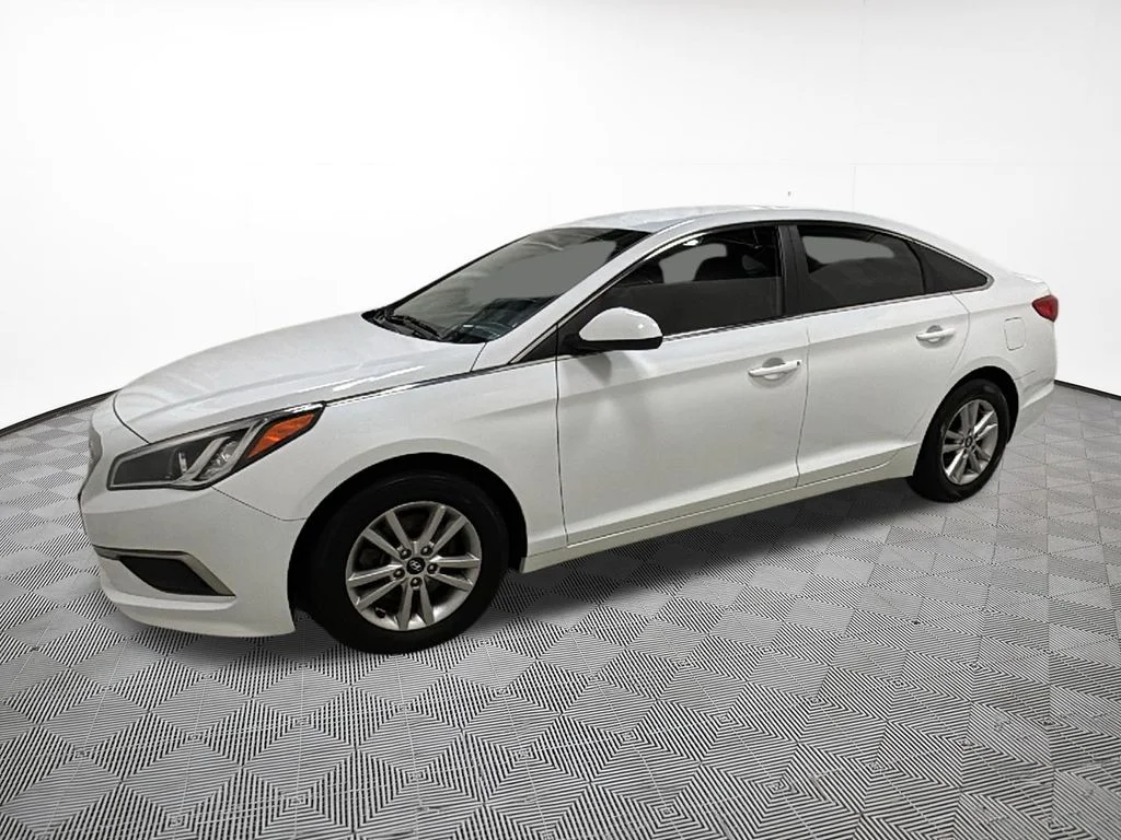 Used 2017 Hyundai Sonata Base with VIN 5NPE24AF3HH519942 for sale in Eau Claire, WI