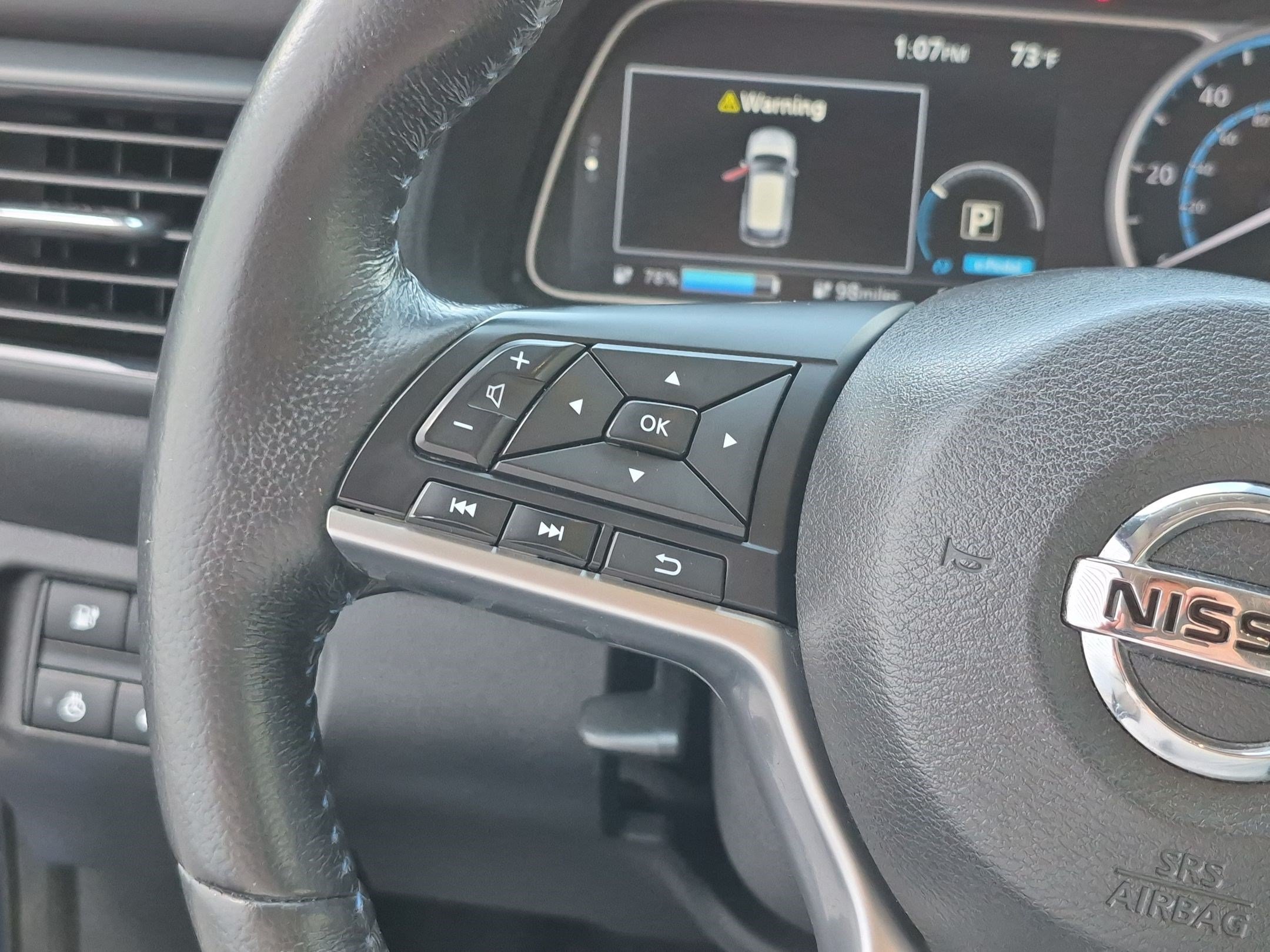 Used 2018 Deep Blue Pearl Nissan SL image 17