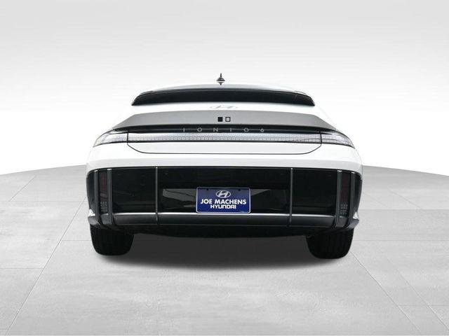 New 2025 White Hyundai SEL image 34