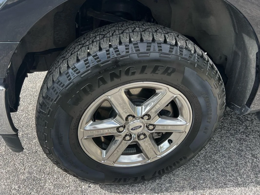 Used 2025  Ford XLT image 18