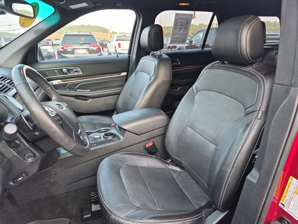Used 2017 Ruby Red Metallic Ford Limited image 12