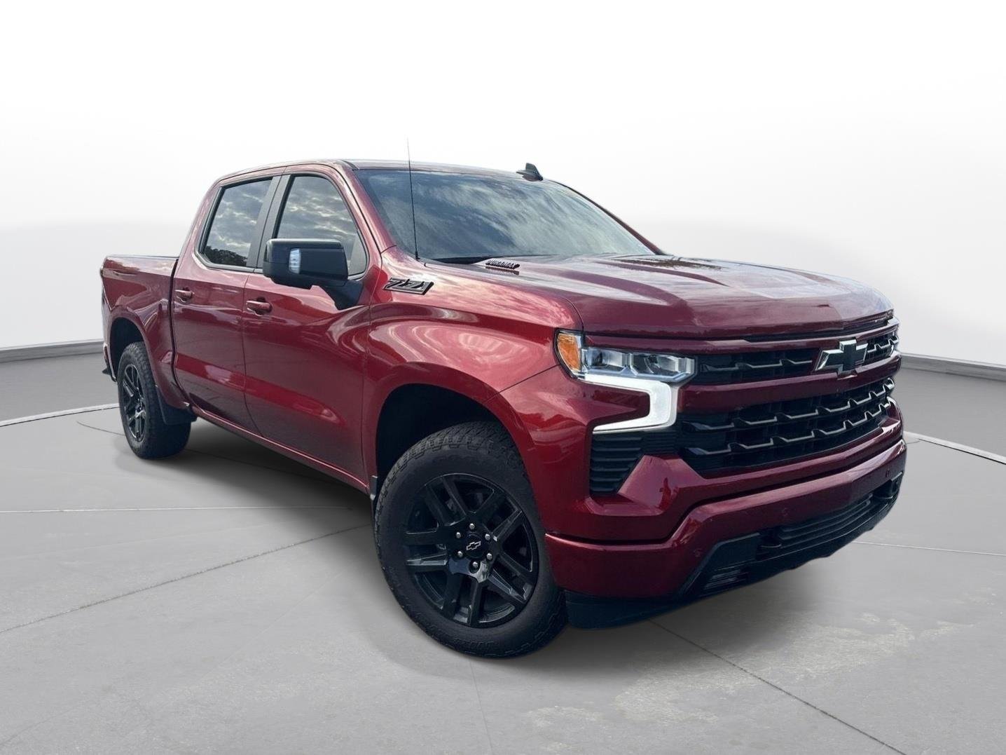 Used 2025 Radiant Red Tintcoat Chevrolet RST image 4