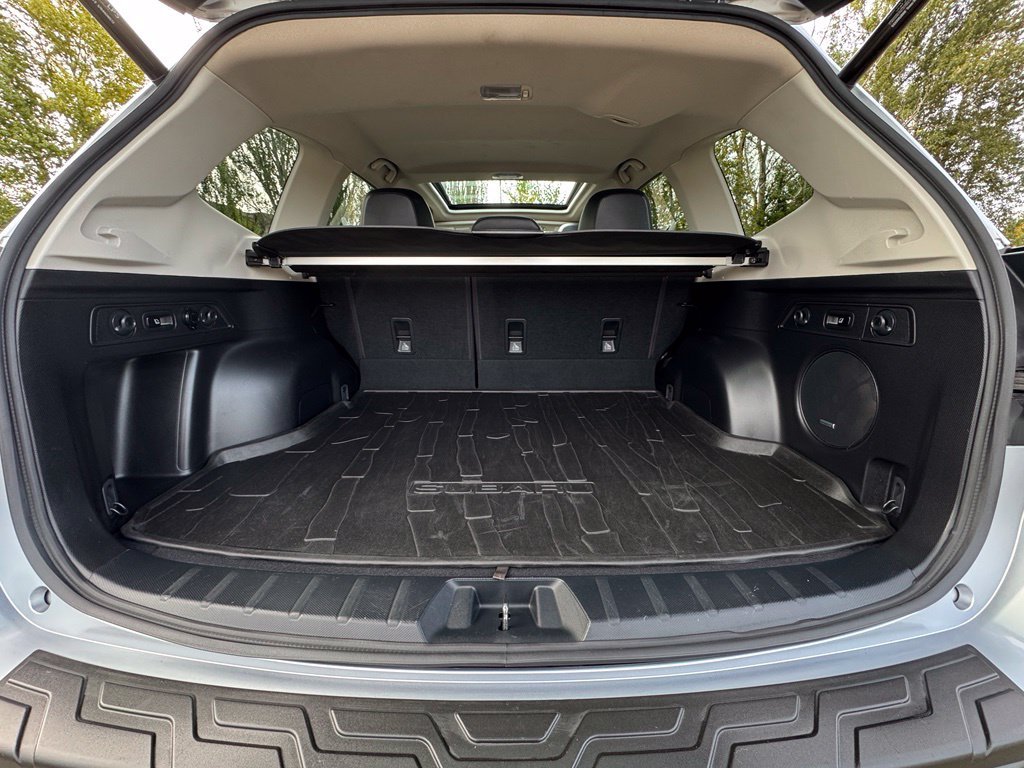 Used 2019 Ice Silver Metallic Subaru Touring image 10