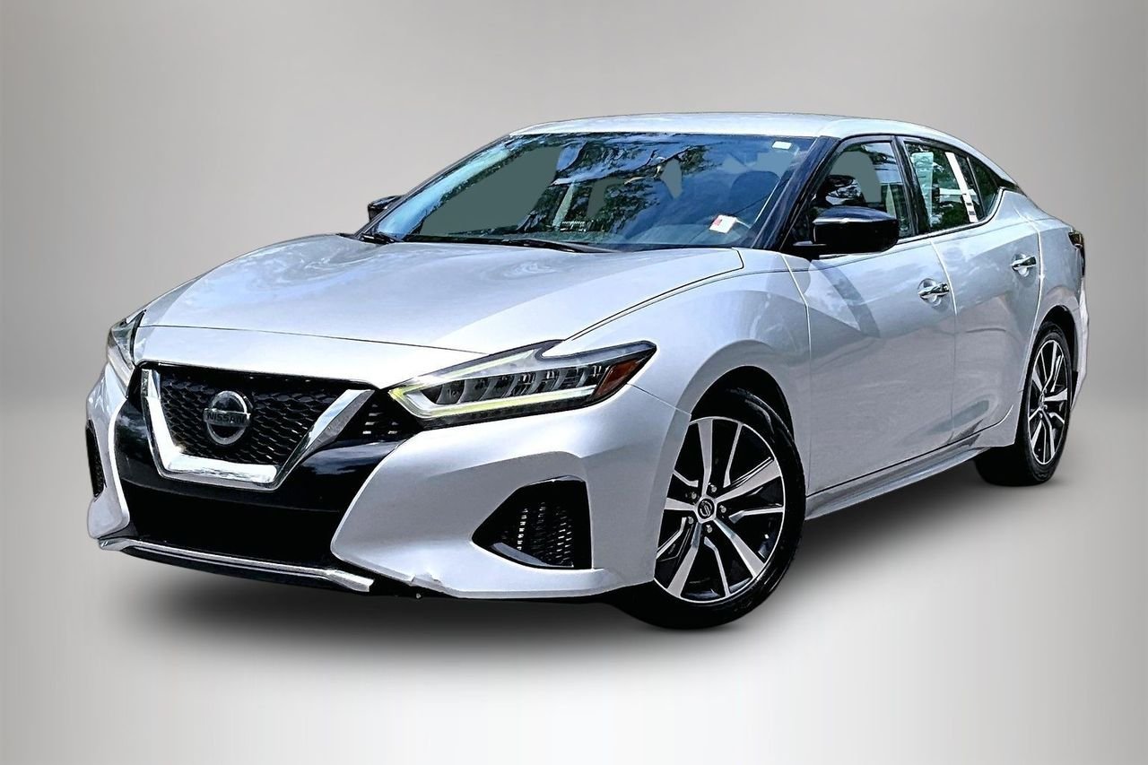 2019 Nissan Maxima S's photo