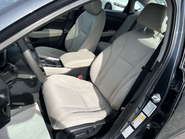 Used 2023  Honda EX image 21