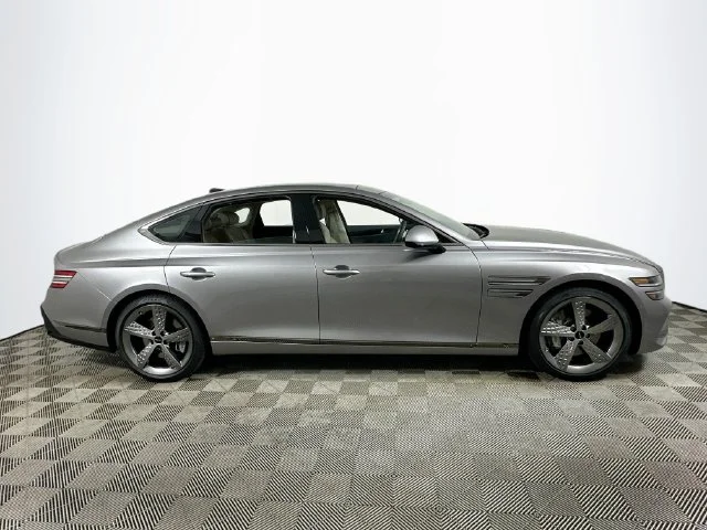 New 2027 Silver Genesis 3.5T Sport Prestige image 3