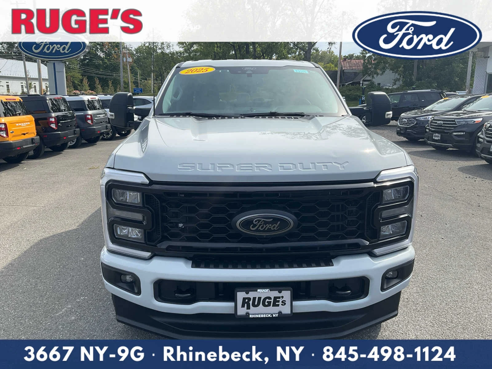Used 2025 Avalanche Gray Ford XLT image 8