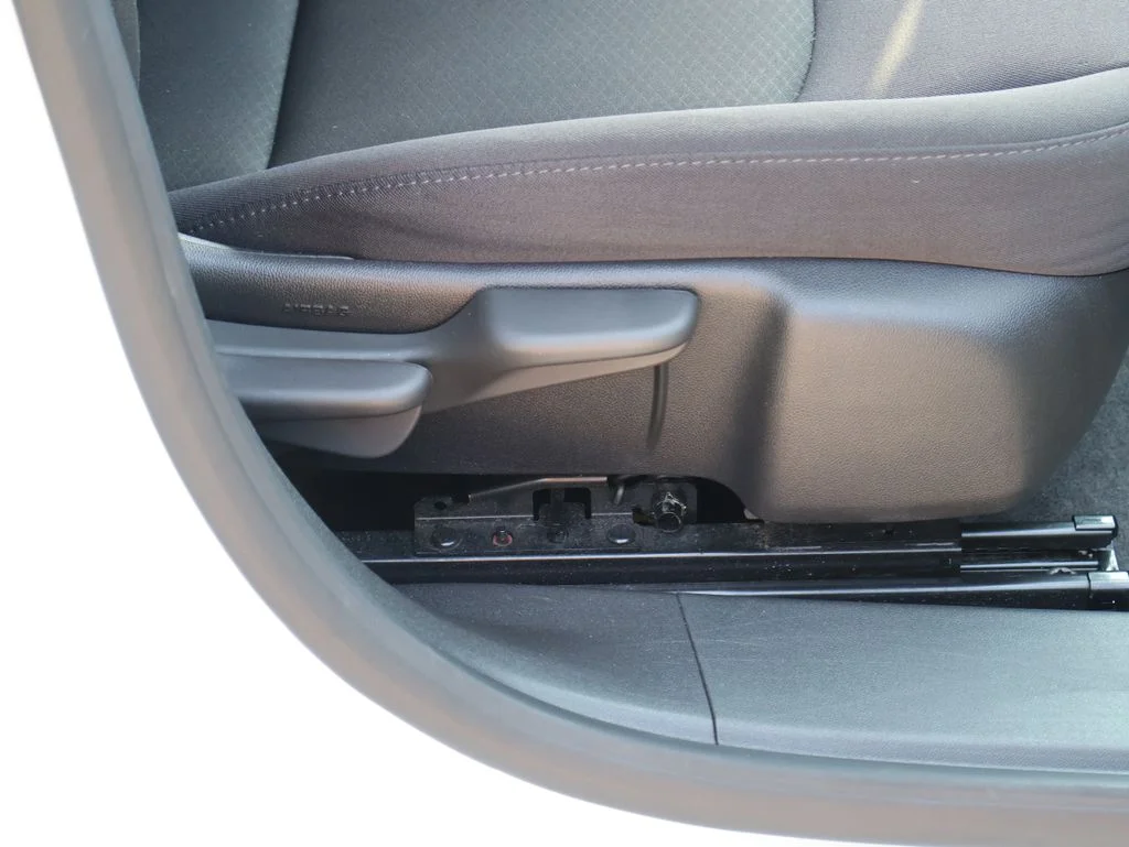 Used 2024 White Chevrolet LT image 10