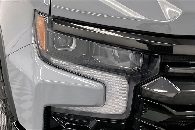 2025 Chevrolet Silverado 1500 ZR2 - Photo 35