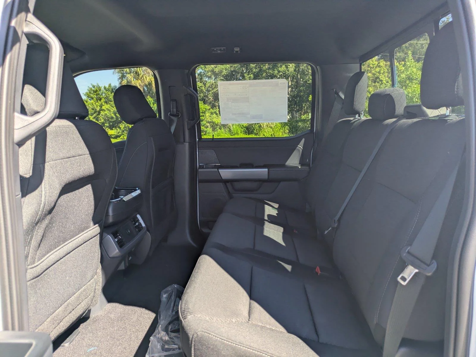 New 2026 Oxford White Ford XLT image 16
