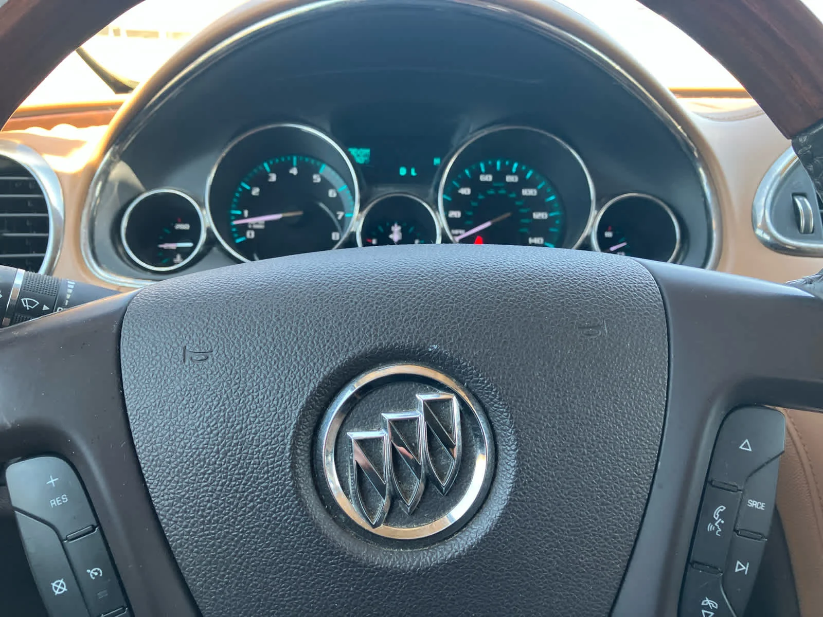 Used 2013 Champagne Silver Metallic Buick Leather image 13