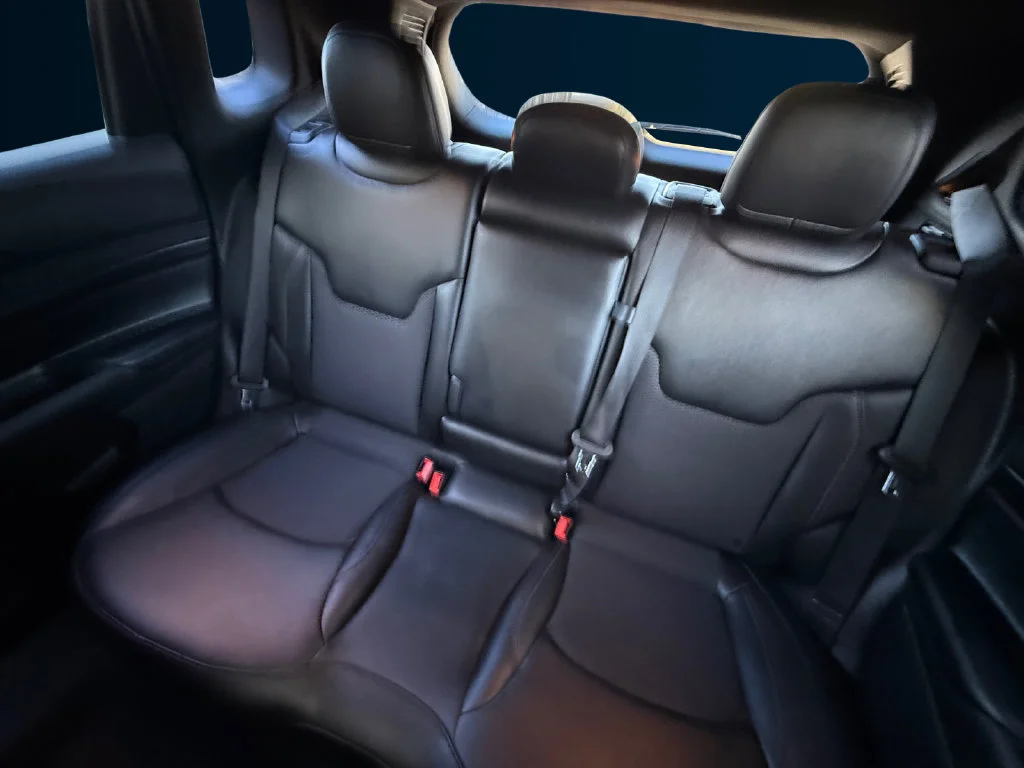 Used 2025 White Jeep Trailhawk image 16
