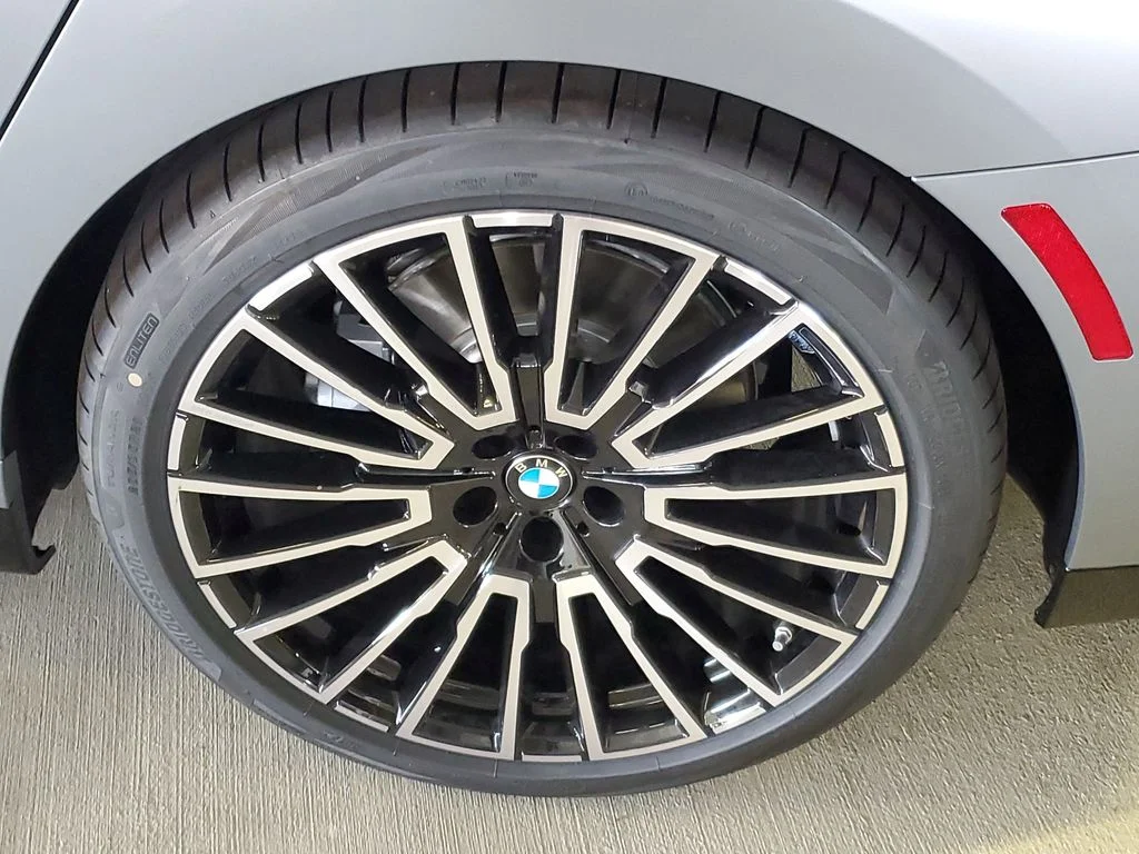New 2026 Frozen Pure Grey Metallic BMW 740i image 5