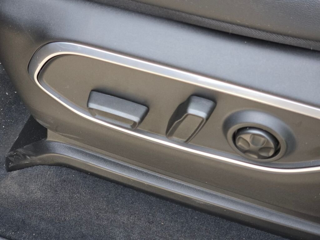 New 2026 High Gloss Black Exterior Paint Jeep  image 23
