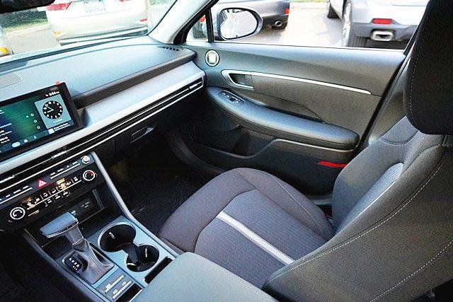 New 2026 Blue Hyundai SE image 29