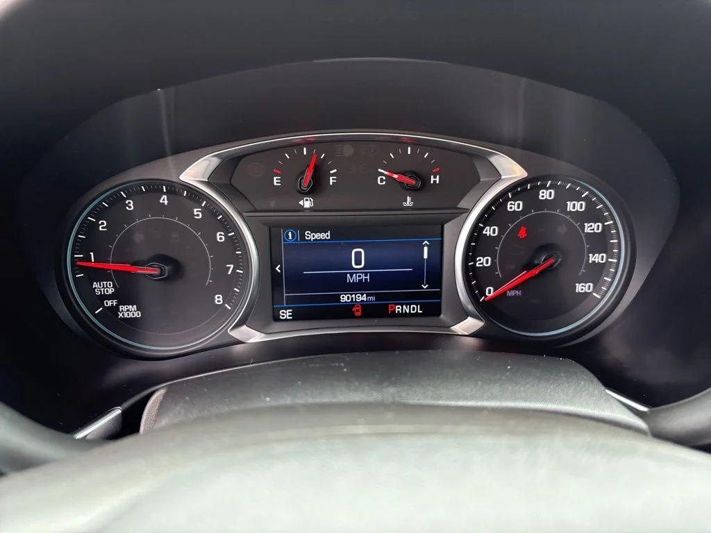 Used 2019 Cajun Red Tintcoat Chevrolet LT image 17