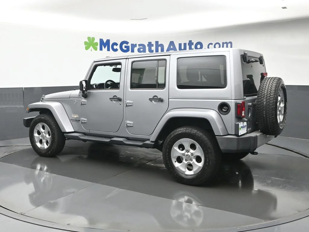 Used 2014 Gray Jeep Unlimited Sahara image 25