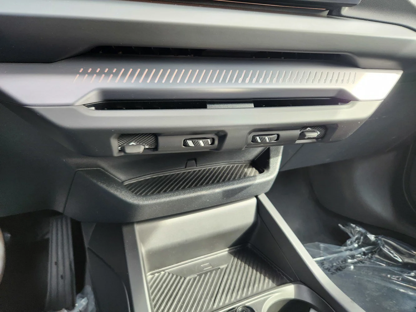 2025 BMW 2 Series 228 - Photo 11