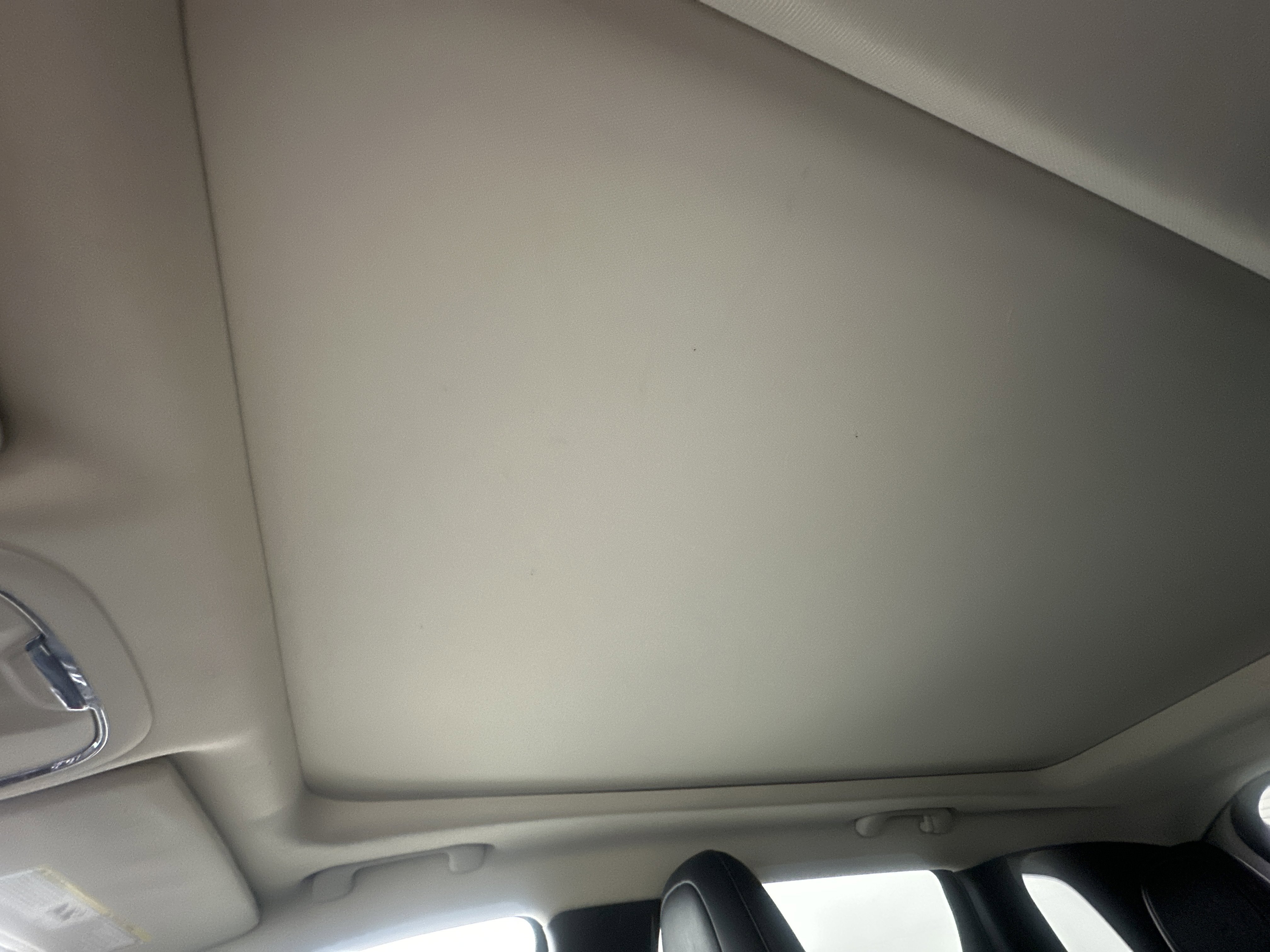 Certified Used 2016 Bright White Clearcoat Jeep Limited image 23
