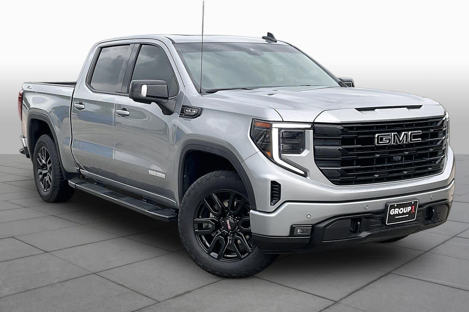 Used 2025 Sterling Metallic GMC Elevation image 3