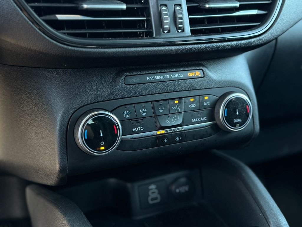 Used 2025 Gray Metallic Ford ST-Line image 8