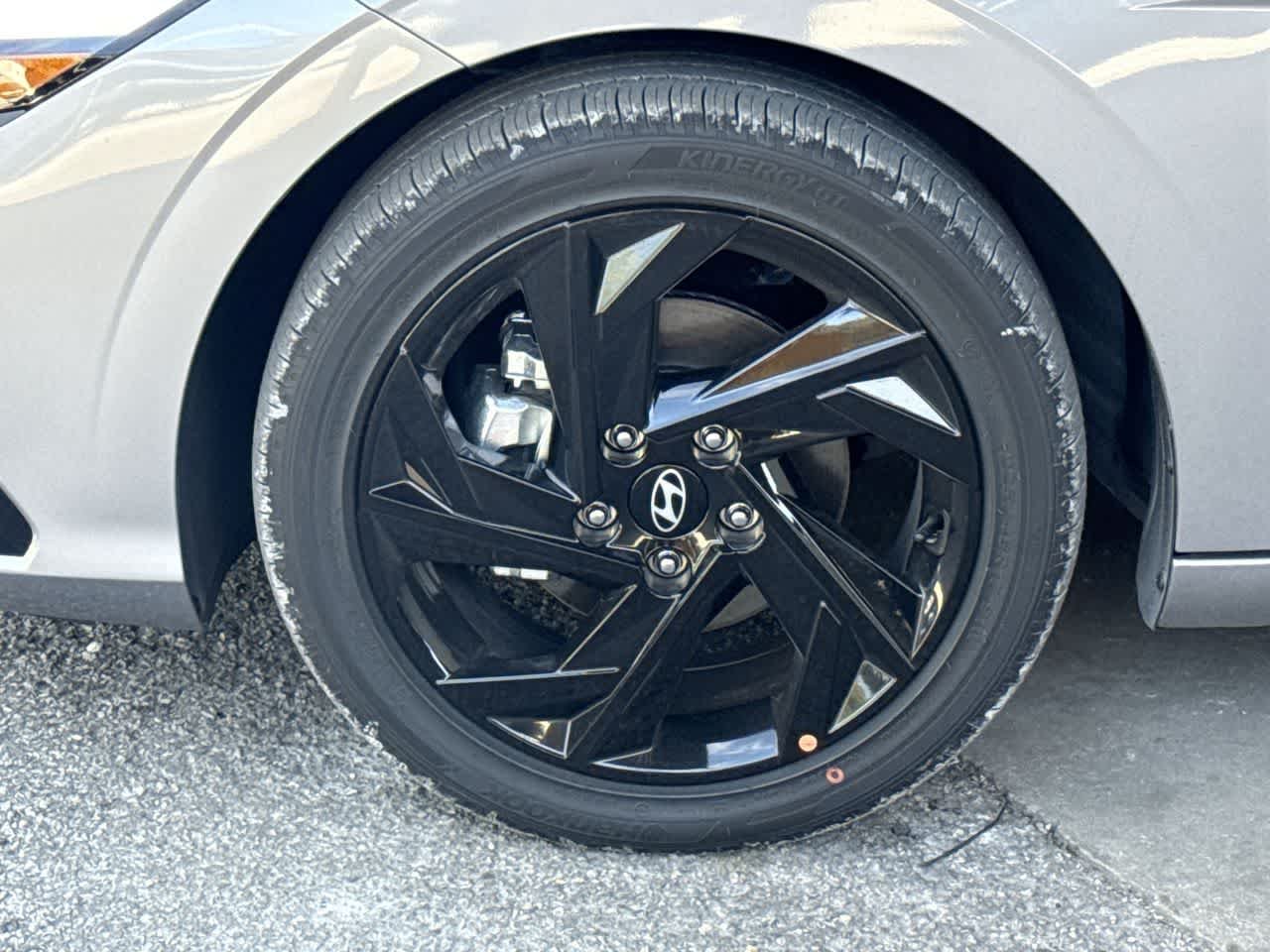 New 2026 Fluid Metal Hyundai SEL Sport image 11