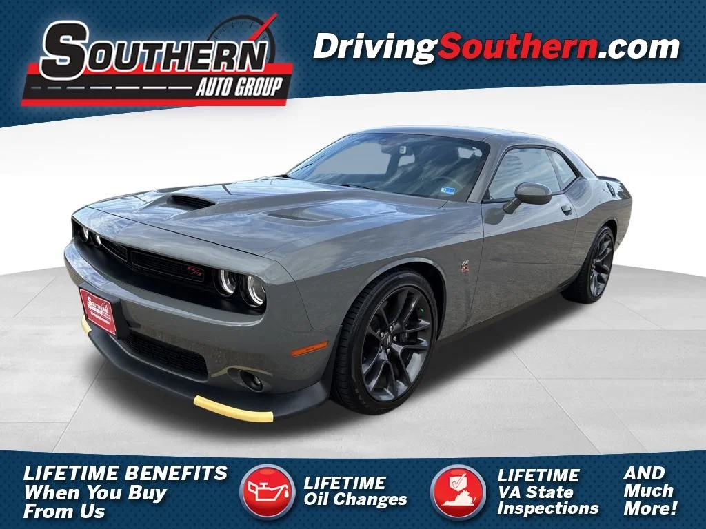 2023 Dodge Challenger R/T Scat Pack's photo