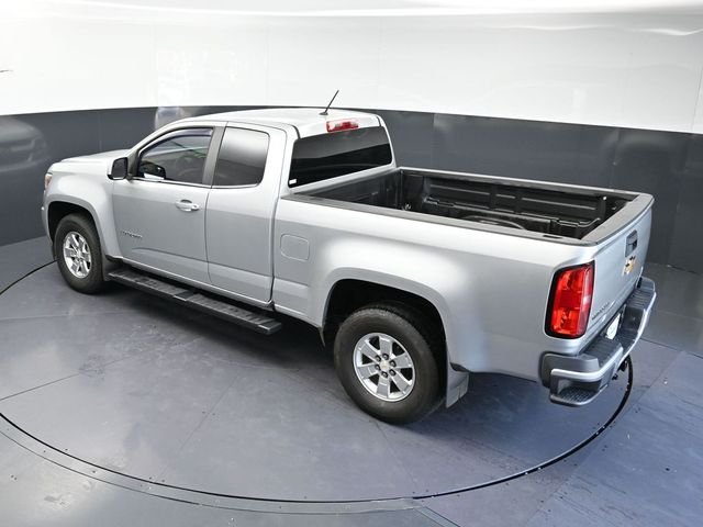 Used 2016 Silver Ice Metallic Chevrolet Work Truck image 27